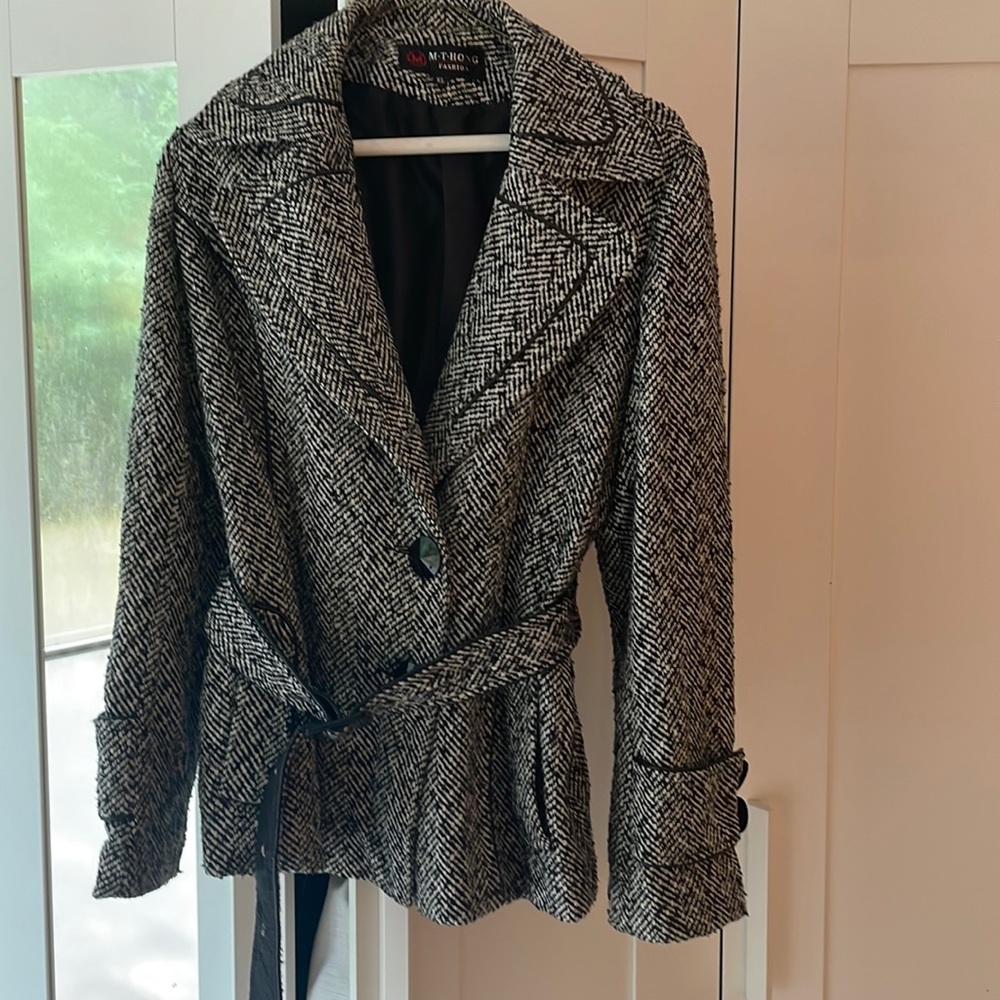 Short coat